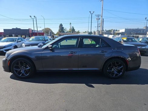 Used 2023 Chrysler 300 S image 4