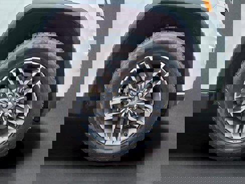 Used 2017 Jeep Grand Cherokee Limited image 12