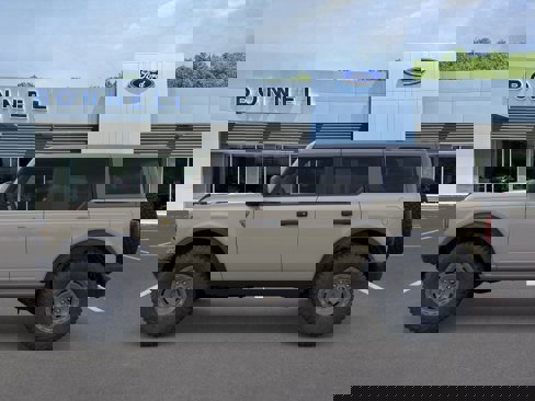 New 2025 Ford Bronco Badlands image 3