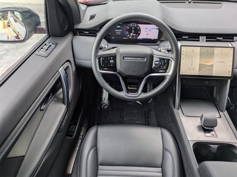 Certified 2024 Land Rover Discovery Sport Dynamic SE image 18