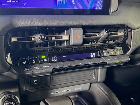 Certified 2025 Toyota Land Cruiser image 15