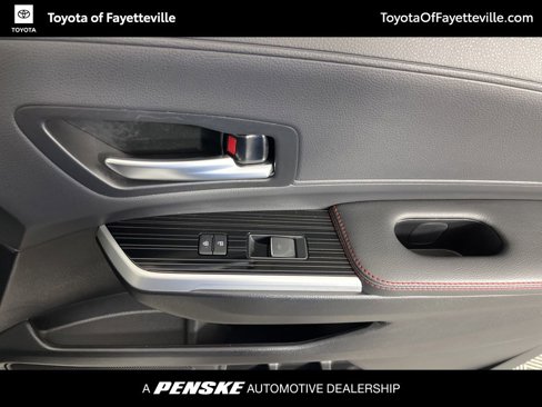 Certified 2025 Toyota Sienna XSE image 24
