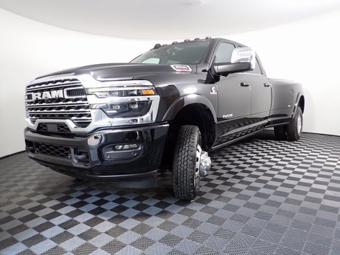 New 2026 RAM 3500 Limited image 15
