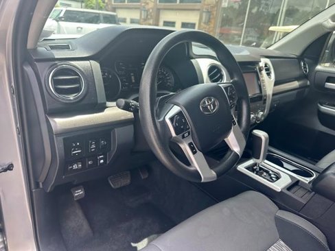 Used 2018 Toyota Tundra SR5 image 8