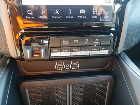New 2026 RAM 4500 Laramie w/ Laramie Trim Package image 40