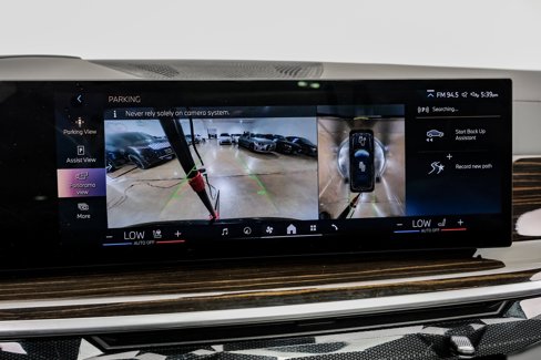 Used 2024 BMW X7 xDrive40i w/ M Sport Package image 29