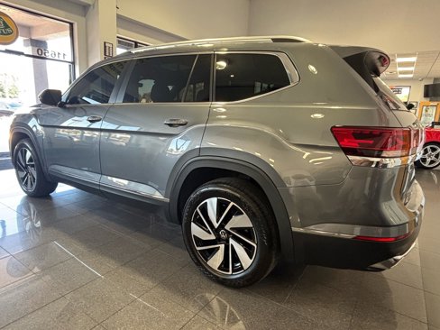 Used 2024 Volkswagen Atlas SEL image 3