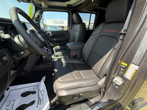 New 2025 Jeep Gladiator Rubicon image 9