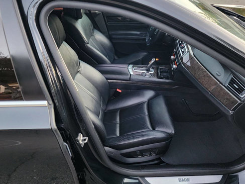 Used 2012 BMW 750Li image 34