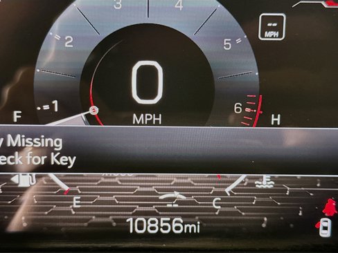 Used 2025 GMC Acadia Elevation image 15