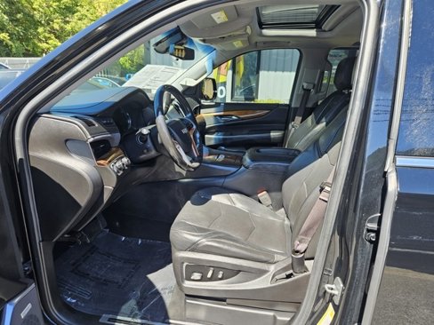 Used 2017 Cadillac Escalade ESV Luxury image 7