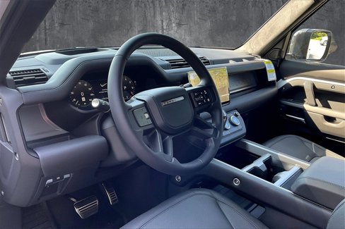 New 2025 Land Rover Defender 110 V8 image 7