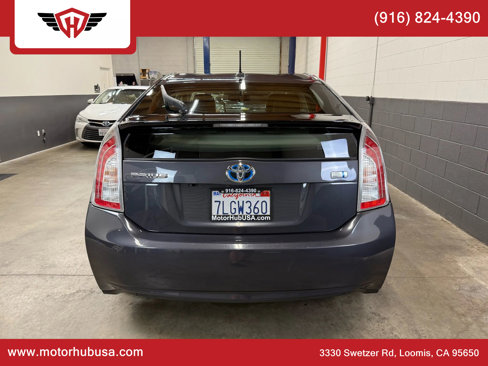 Used 2015 Toyota Prius Five image 6