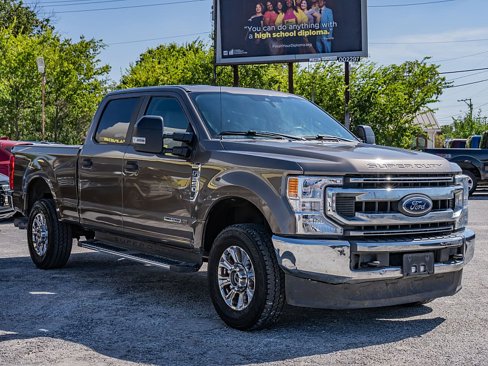 Used 2020 Ford F250 XL w/ STX Appearance Package image 3