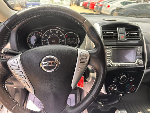 Used 2017 Nissan Versa Note SV image 14