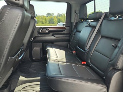 Used 2024 GMC Sierra 3500 Denali w/ Technology Package image 37