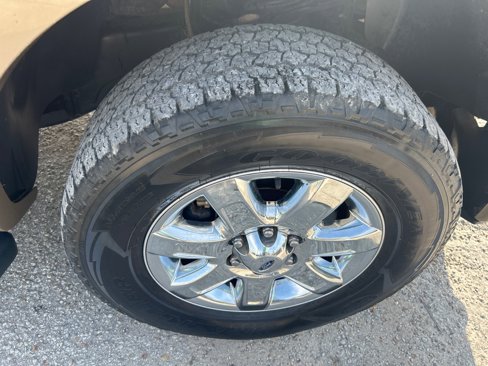 Used 2013 Ford F150 Lariat w/ Lariat Chrome Pkg image 24