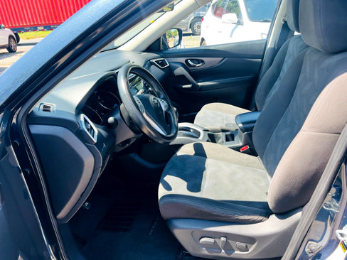 Used 2016 Nissan Rogue SV image 13