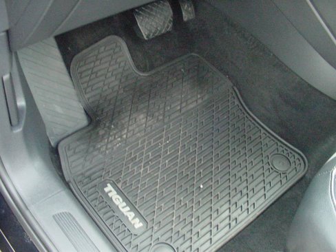 Used 2020 Volkswagen Tiguan SEL w/ 3rd Row Seat Package image 8