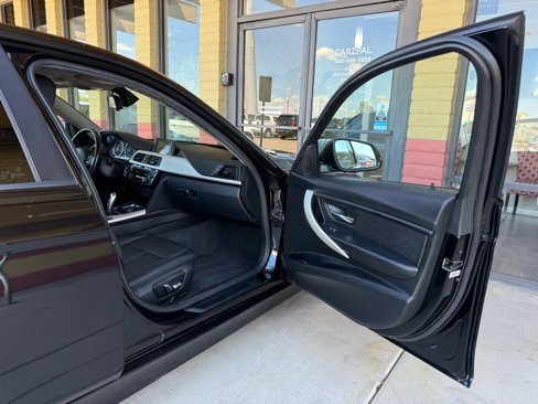 Used 2017 BMW 320i Sedan image 21