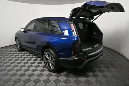 New 2026 Cadillac Vistiq Sport image 30
