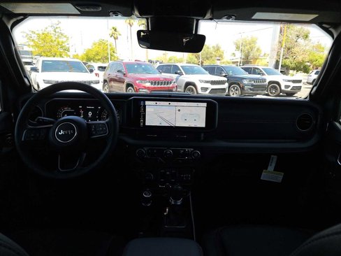 New 2025 Jeep Wrangler Unlimited Rubicon w/ Technology Group image 14