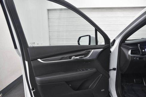 Used 2024 Cadillac XT6 Sport w/ LPO, Onyx Lite Package image 9