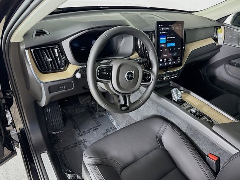 New 2026 Volvo XC60 B5 Plus w/ Protection Package image 9