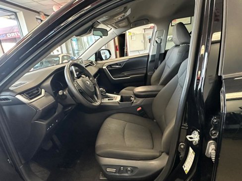 Used 2023 Toyota RAV4 XLE image 18