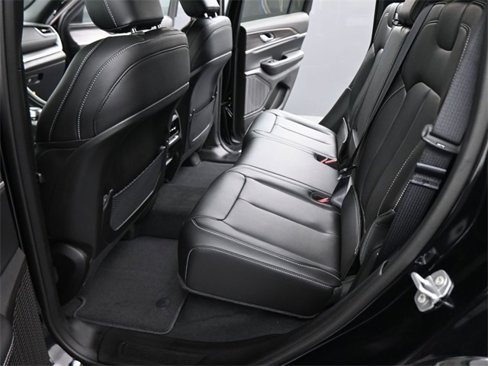 New 2025 Jeep Grand Cherokee Limited w/ Black Appearance Package image 38