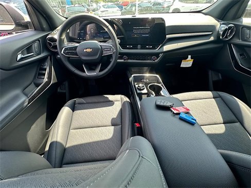 New 2026 Chevrolet Equinox LT w/ Convenience Package II image 16