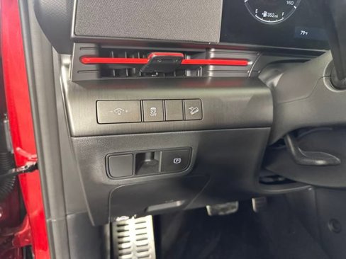 Certified 2025 Hyundai Kona N Line image 18