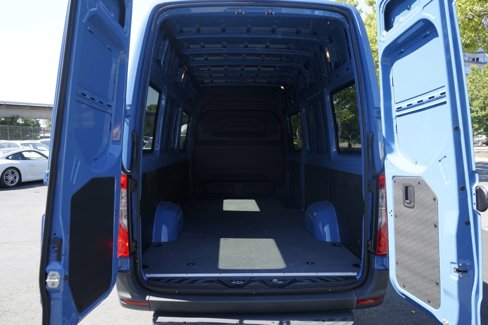 Used 2024 Mercedes-Benz eSprinter 170 Cargo image 20