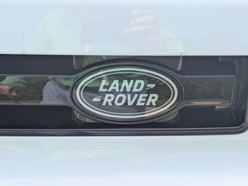 New 2026 Land Rover Defender 110 S image 32
