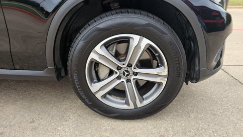 Used 2019 Mercedes-Benz GLC 300 w/ Premium Package image 16