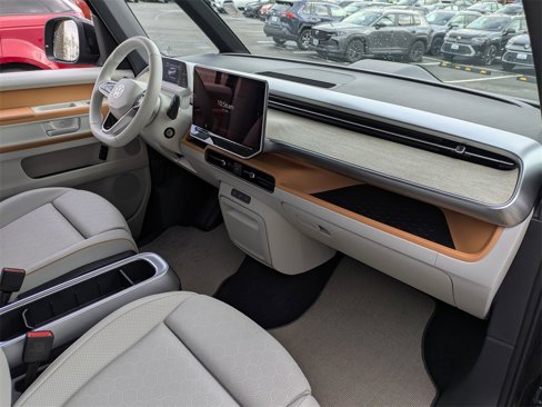 New 2025 Volkswagen ID. Buzz Pro S Plus image 36