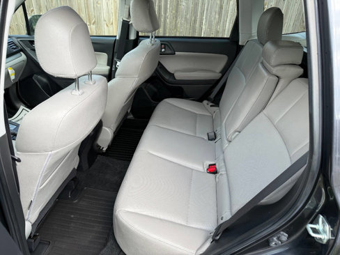 Used 2015 Subaru Forester 2.5i Limited image 13