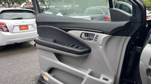 Used 2021 Honda Pilot Touring image 22