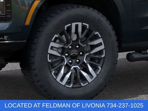 New 2026 Chevrolet Suburban Z71 image 9