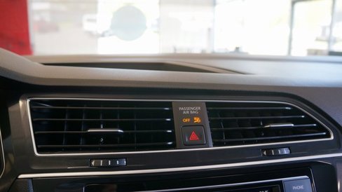 Used 2024 Volkswagen Tiguan S image 15