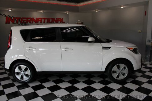 Used 2015 Kia Soul + image 3