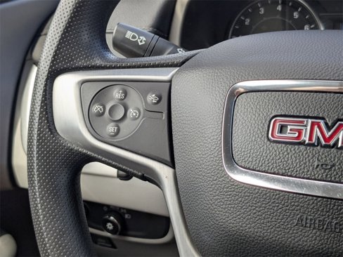 Used 2024 GMC Terrain SLE image 20