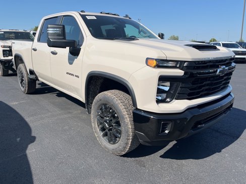 New 2026 Chevrolet Silverado 2500 Custom image 3