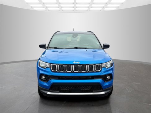 Certified 2024 Jeep Compass Limited image 8
