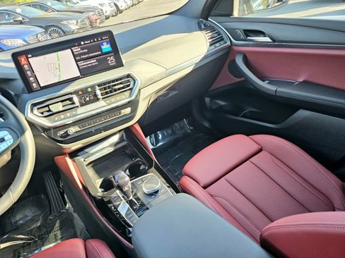Used 2025 BMW X4 xDrive30i w/ Premium Package image 35