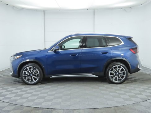 Used 2025 BMW X1 xDrive28i w/ Technology Package image 9