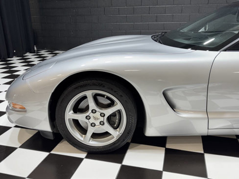 Used 2002 Chevrolet Corvette Convertible w/ Preferred Equipment Group2 image 12