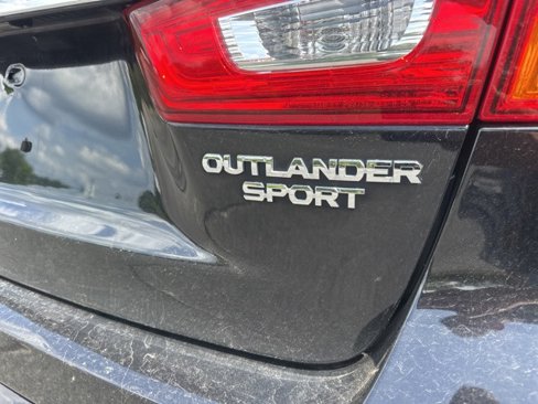 Used 2019 Mitsubishi Outlander Sport SE image 8