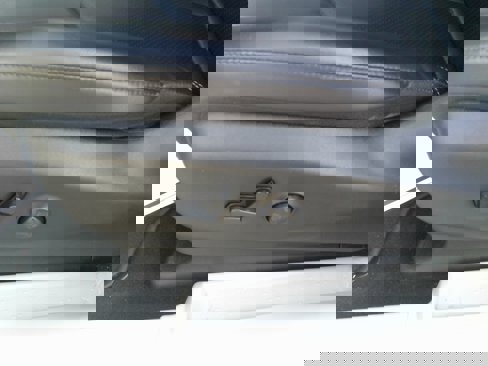 Used 2023 Chrysler Pacifica Touring-L image 15