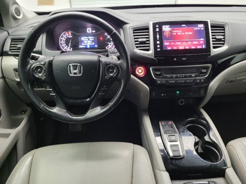 Used 2017 Honda Pilot Touring image 22